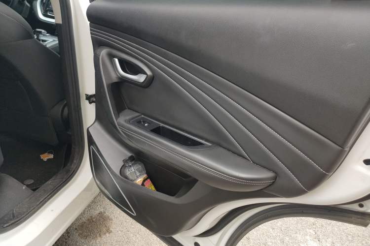 Used JETOUR X70M 2021 1.5T DCT Luxury Partner Model 5 Seats