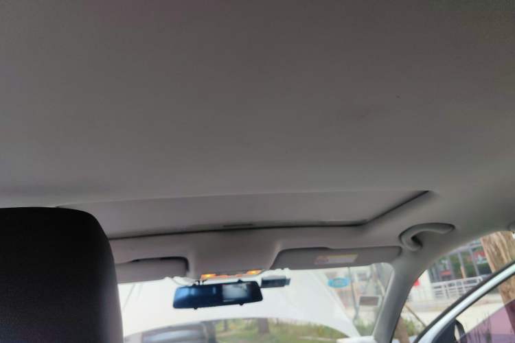 Used Volkswagen Jetta 2017 1.4L Manual Comfort Model Headliner