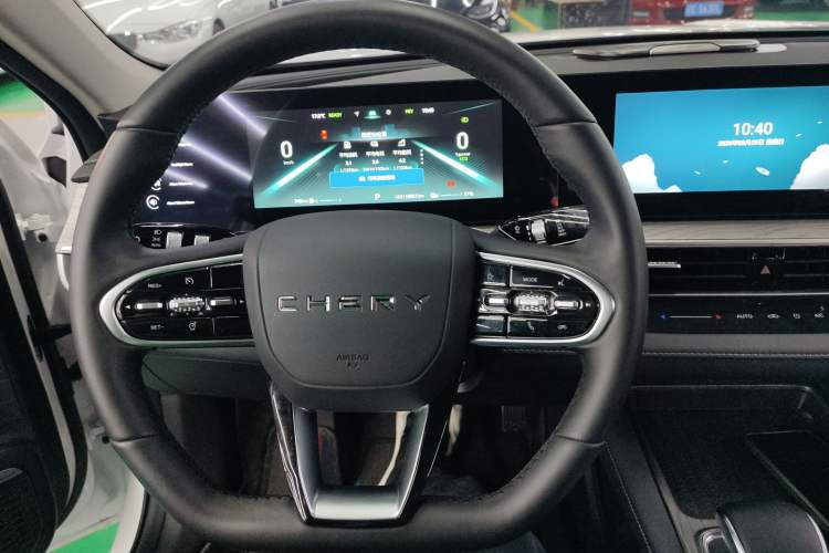 Used Chery Fengyun A8 2025 Model 70km Standard Version