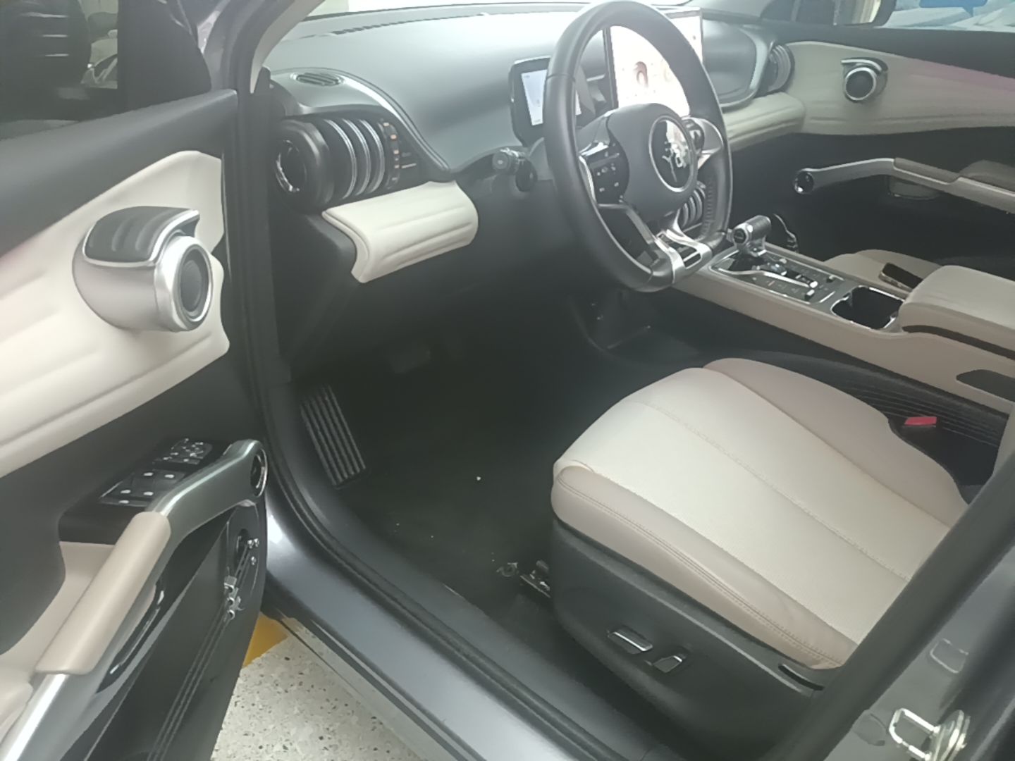 BYD Yuan PLUS 2023 Champion Edition 430KM Leading Model — снимка 20