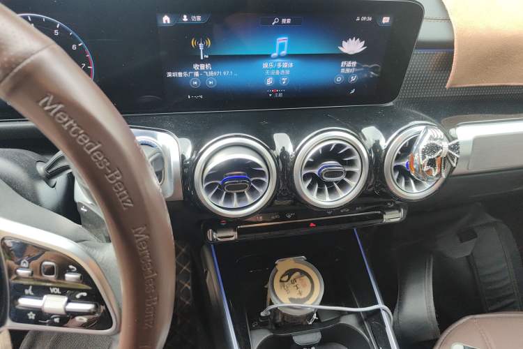 Used Mercedes-Benz GLB 2023 GLB 220 Fashion Model Audio And AC Panel