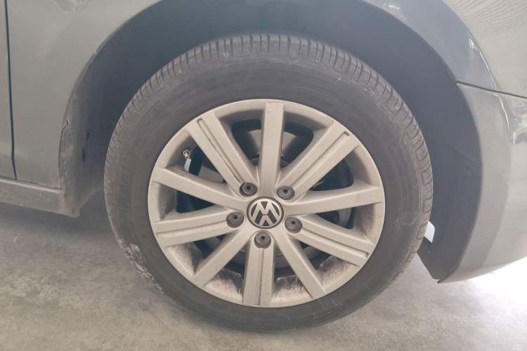 Used Volkswagen Golf 2012 1.6L Automatic Fashion Model