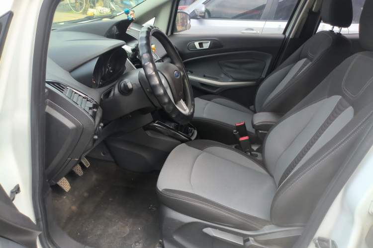 Used Ford EcoSport 2017 1.5L Manual Fashion Model Left Front Seat
