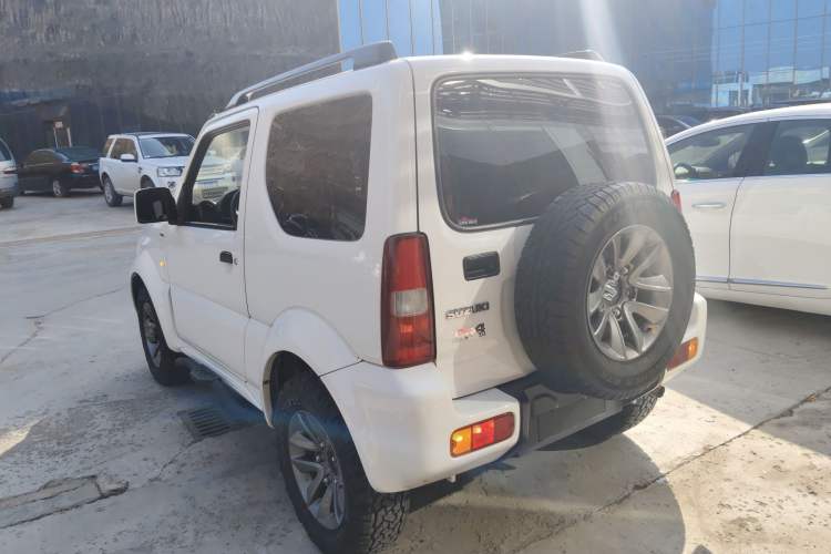 Used Suzuki Jimny 2015 1.3 AT JLX Exterior 2