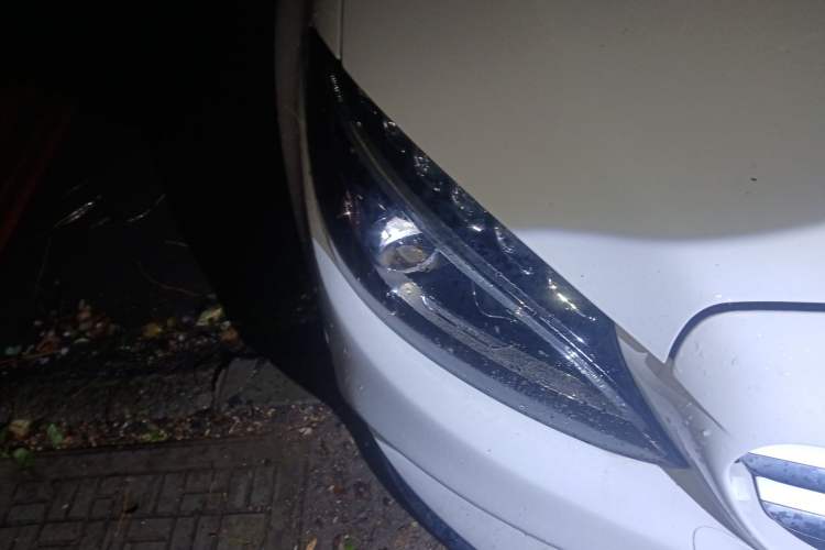 Used Mercedes-Benz C-Class 2018 C 180 L Fashion Edition Sport Version Right Front Headlight