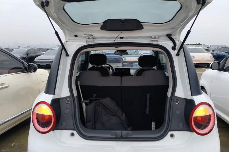 Used CHANGAN NEVO Lumin 2022 210km Sweet Edition Trunk