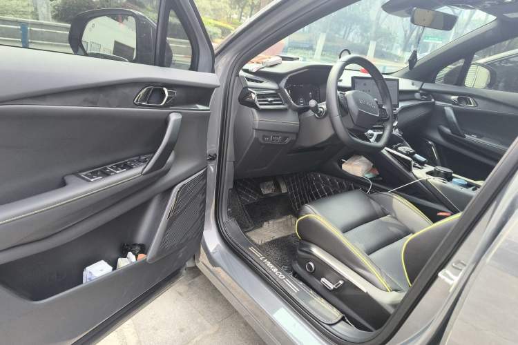 Used Lynk & Co 06 2023 Remix 1.5T Dynamic Halo
