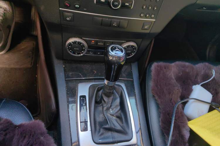 Used Mercedes-Benz GLK-Class 2011 GLK 300 4MATIC Fashion Model