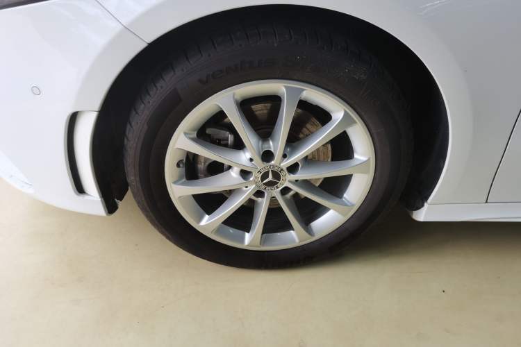 Used Mercedes-Benz A-Class 2021 A 200 L Sport Sedan Fashion Model Exterior 4