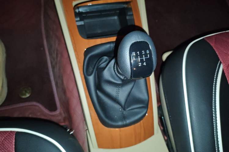 Used Buick Excelle 2013 1.5L Manual Luxury Model