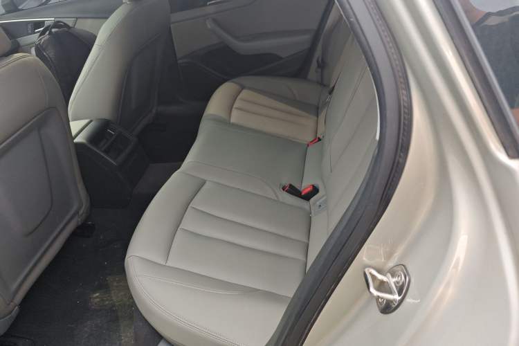 Used Audi A4L 2017 40 TFSI Ambition Edition Left Rear Seat
