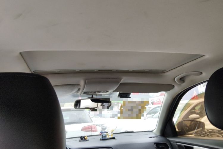 Used Volkswagen Gran Lavida 2013 1.6L Automatic Luxury Model Headliner