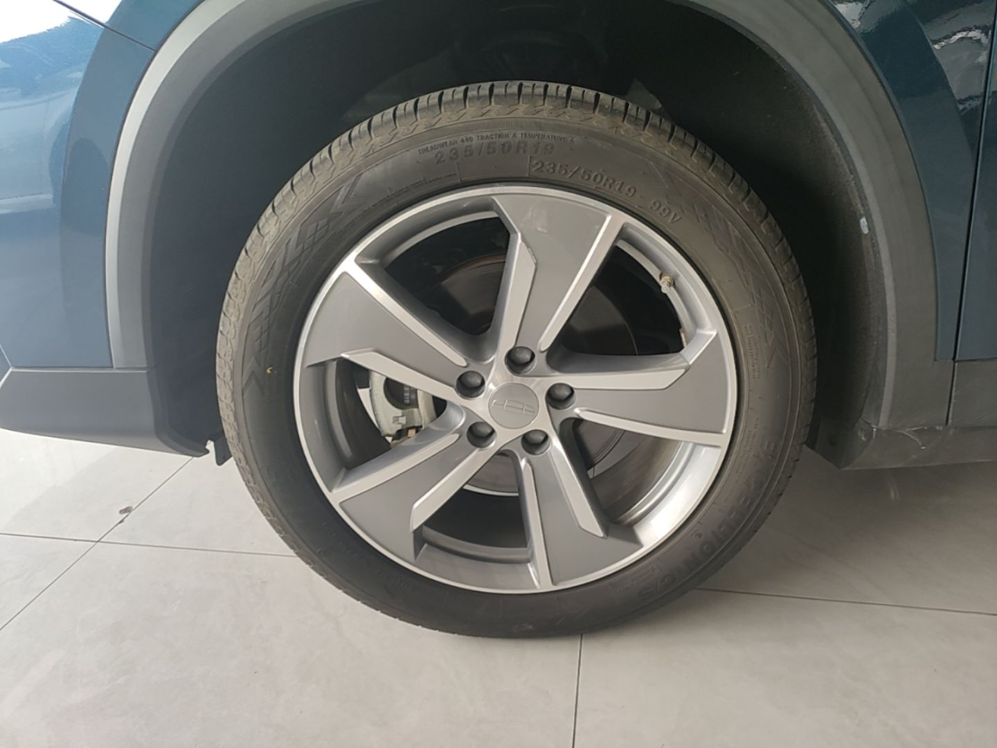 Geely Auto Haoyue L 2024 2.0T DCT Prestige Version — снимка 10