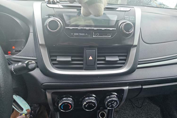 Used Toyota Vios 2017 1.5L CVT Smart Drive Edition Audio And AC Panel