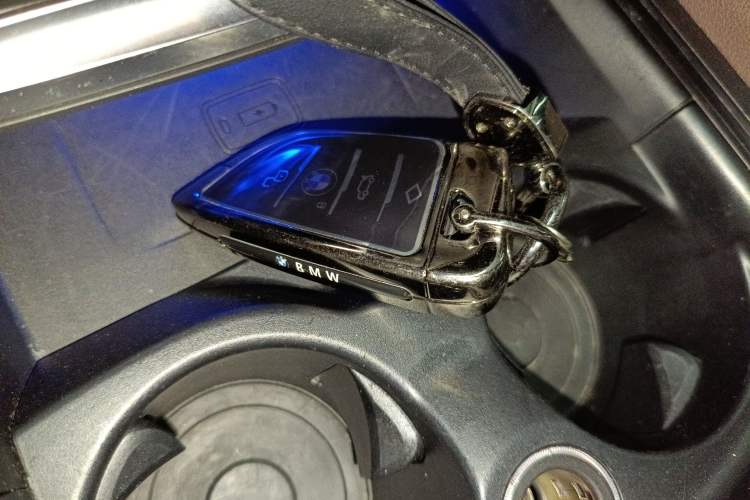 Used BMW 5 Series 2020 525Li Luxury Package Vehicle Key