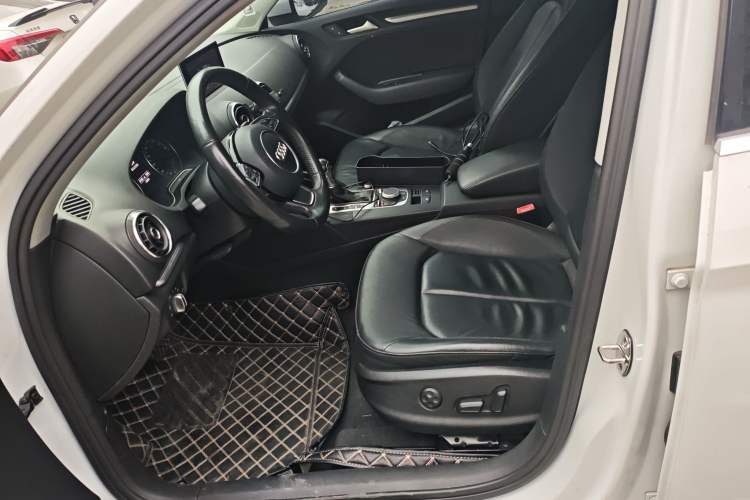 Used Audi A3 2014 Limousine 35 TFSI Automatic Comfort Model