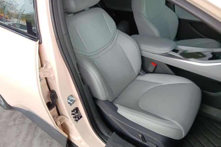 Used XPeng MONA M03 2024 620 with Ultra-Long Range Right Front Seat