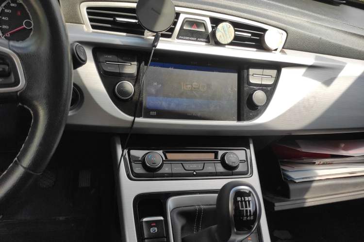 Used Geely Auto Emgrand X7 Sport 2016 2.0L Manual ZhiShang Version