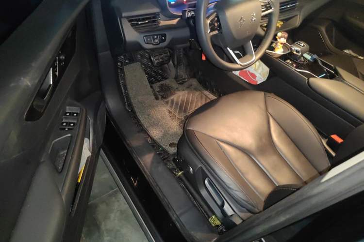 Used Hongqi E-QM5 2021 Charging Version Flagship Edition
