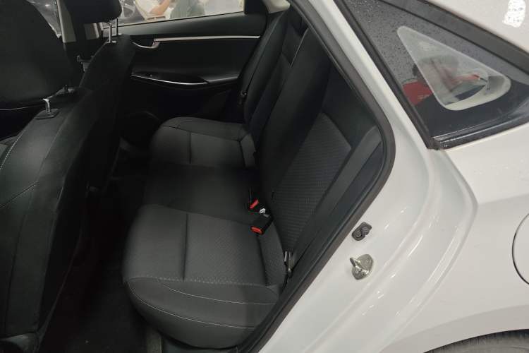 Used Hyundai Celesta 2017 1.6L Automatic Enjoyment Version GLS
