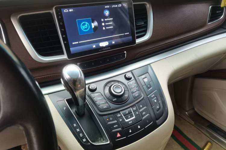 Used Buick GL8 2015 2.4L Luxury Business Premium Edition Audio And AC Panel