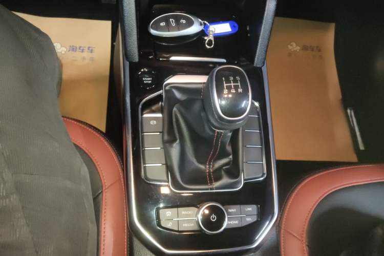 Used Bestune T33 2019 1.6L Manual Luxury Version China V
