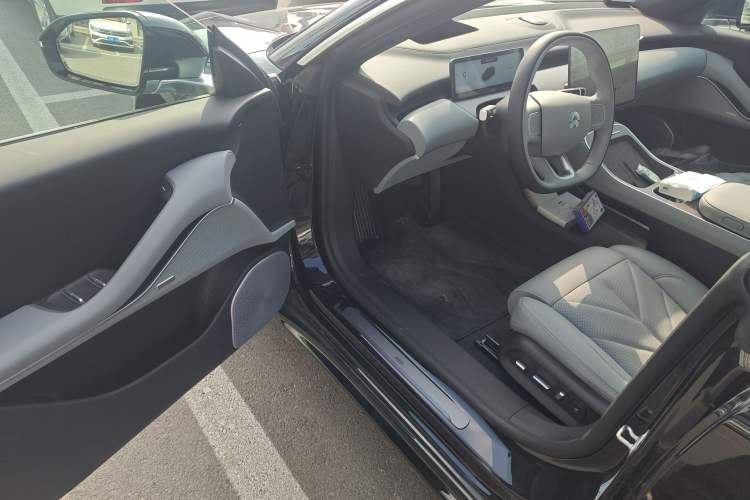 Used Nio ET5T 2025 75 kWh Touring