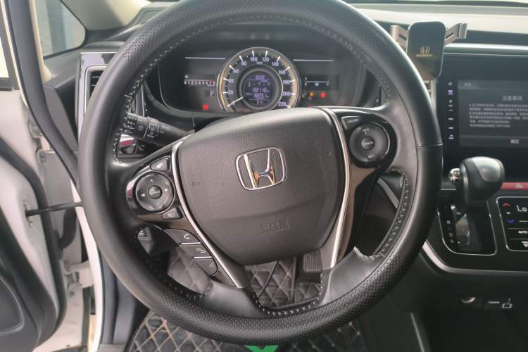 Used Honda Elysion 2016 2.4L Comfort Edition Steering Wheel