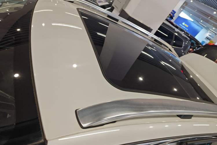 Used Peugeot 4008 2017 350THP Elite Edition Roof