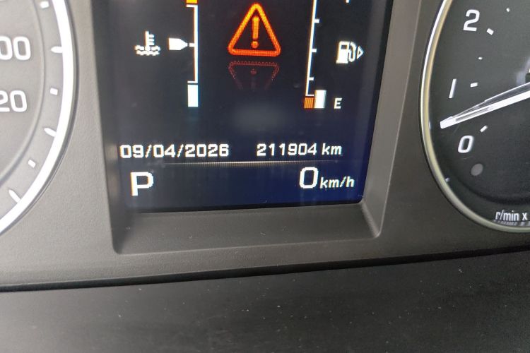 Used Land Rover Freelander 2 2013 2.0T Si4 SE Gasoline Edition Odometer Close Up