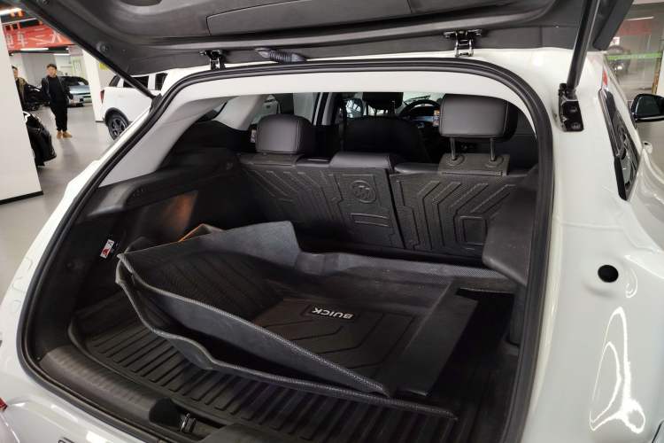 Used Buick Velite 6 2023 430km Range Commuter Version
