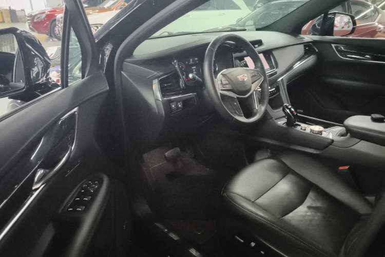 Used Cadillac XT5 2021 2.0T Two-Wheel Drive Luxury Version