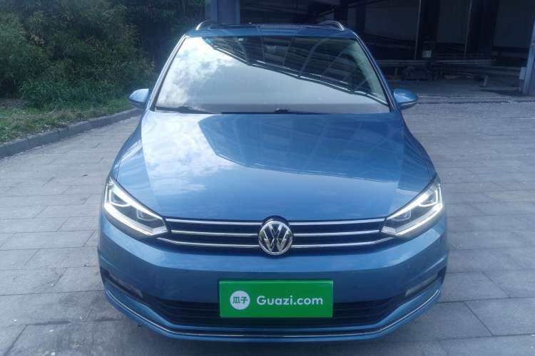 Used Volkswagen Touran 2016 Volkswagen Touran L 330TSI DSG Luxury Edition