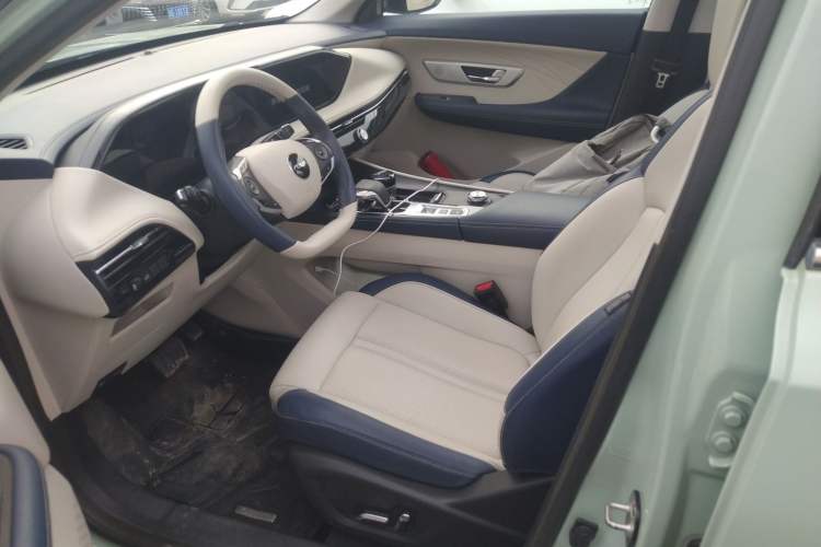 Used Dongfeng Aeolus Huge 2022 Mach Dual-Motor 1.5T MHD Dare-to-Dream Edition