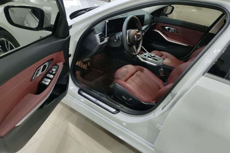 Used BMW 3 Series 2024 325i M Sport Package