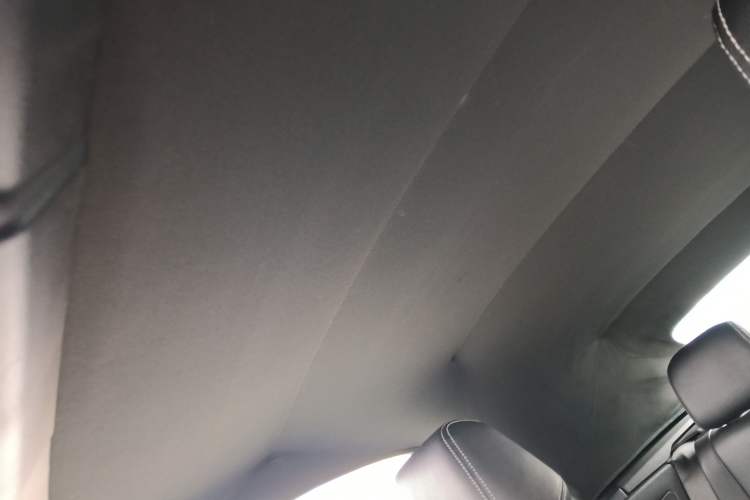 Used BMW 2 Series 2018 220i Convertible Coupe Sports Design Package Headliner