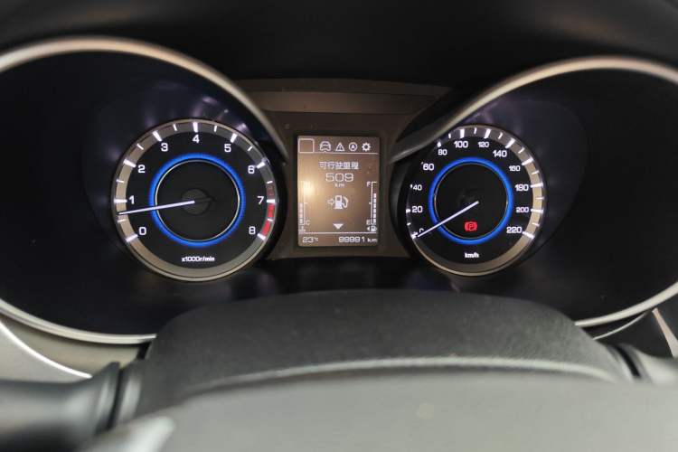 Used Changan Eado 2019 High-Energy Edition 1.6L GDI Manual Pioneer Model China VI Standard
