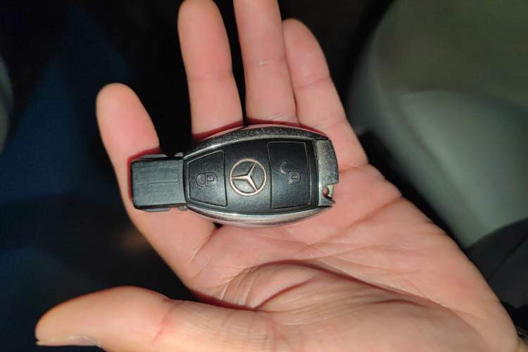 Used Mercedes-Benz R-Class 2015 R 320 4MATIC Luxury Model
