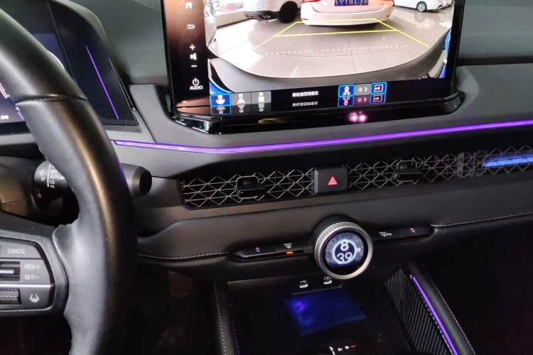 Used Honda Accord 2024 260TURBO Luxury Edition Audio And AC Panel