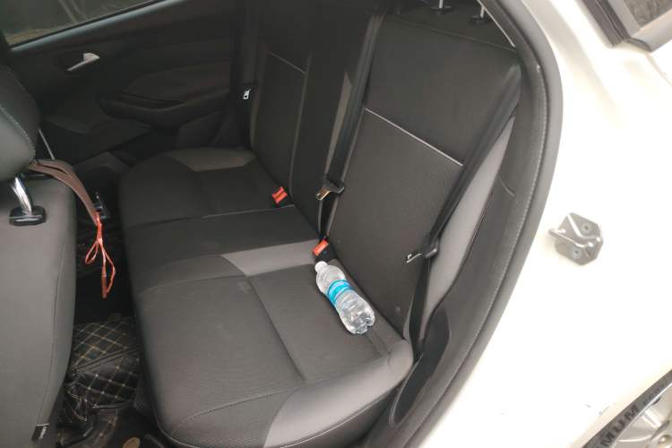 Used Ford Focus 2012 Hatchback 1.6L Manual Comfort Model