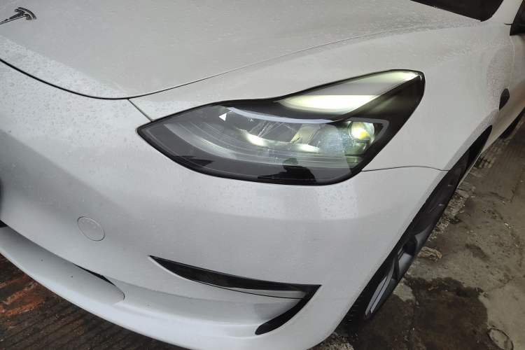 Used Tesla Model 3 2022 Performance High-Performance All-Wheel-Drive Version Left Front Headlight
