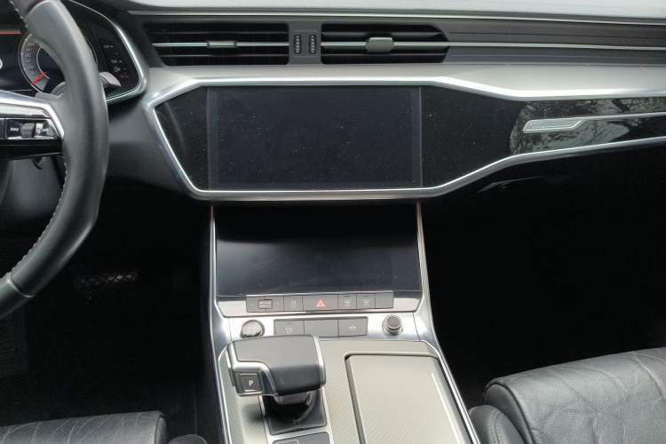 Used Audi A6L 2021 40 TFSI Luxury Prestige Edition Audio And AC Panel