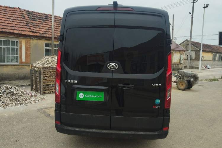 Used SAIC MAXUS Xintu V90 2024 ZhiJie 2.0T Automatic Front-Drive Long-Wheelbase High-Roof Model with Single Rear Tire 6/7 Seats