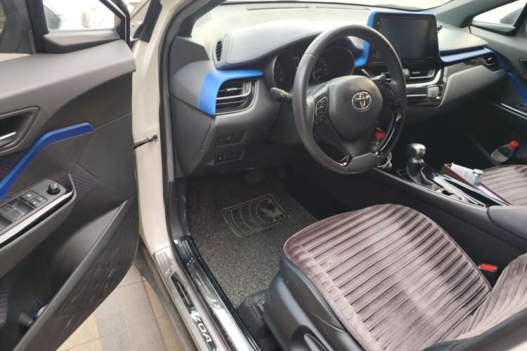 Used Toyota IZOA 2018 2.0L Yichi Edition China V Standard