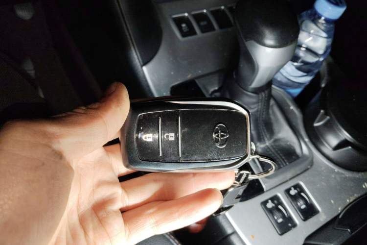 Used Toyota Highlander 2017 2.0T Two-Wheel Drive Luxury Edition 7 Seats
