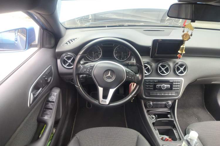 Used Mercedes-Benz A-Class 2013 A 180 Fashion Model Steering Wheel