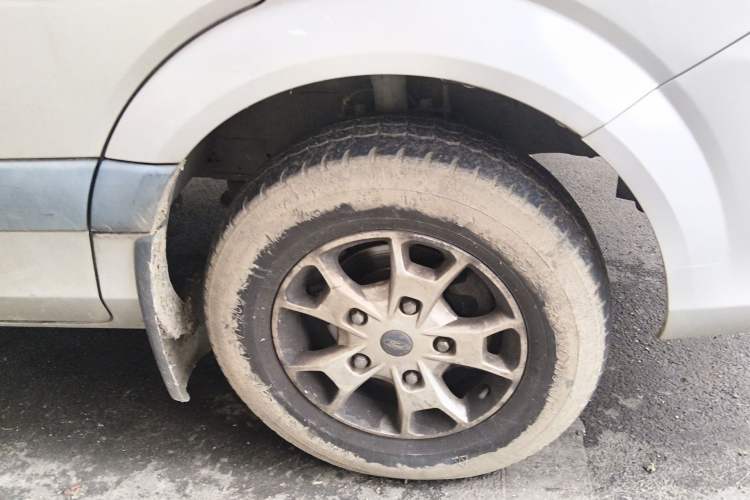 Used Foton Toano 2019 2.5T E7 (5.6 meters) 6-seater 4J25TC3