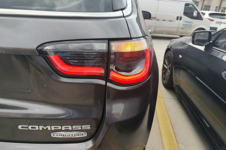 Used Jeep Compass 2019 220T Automatic Family Edition