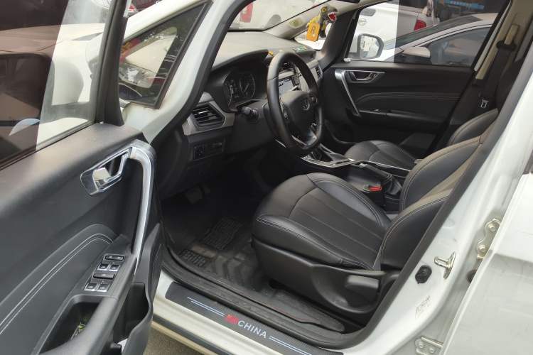 Used Geely Auto Vision X3 2019 Upgraded Model 1.5L CVT Elite Version
