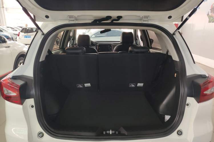 Used GAC Trumpchi GS3 2019 235T Automatic Elite Edition Trunk